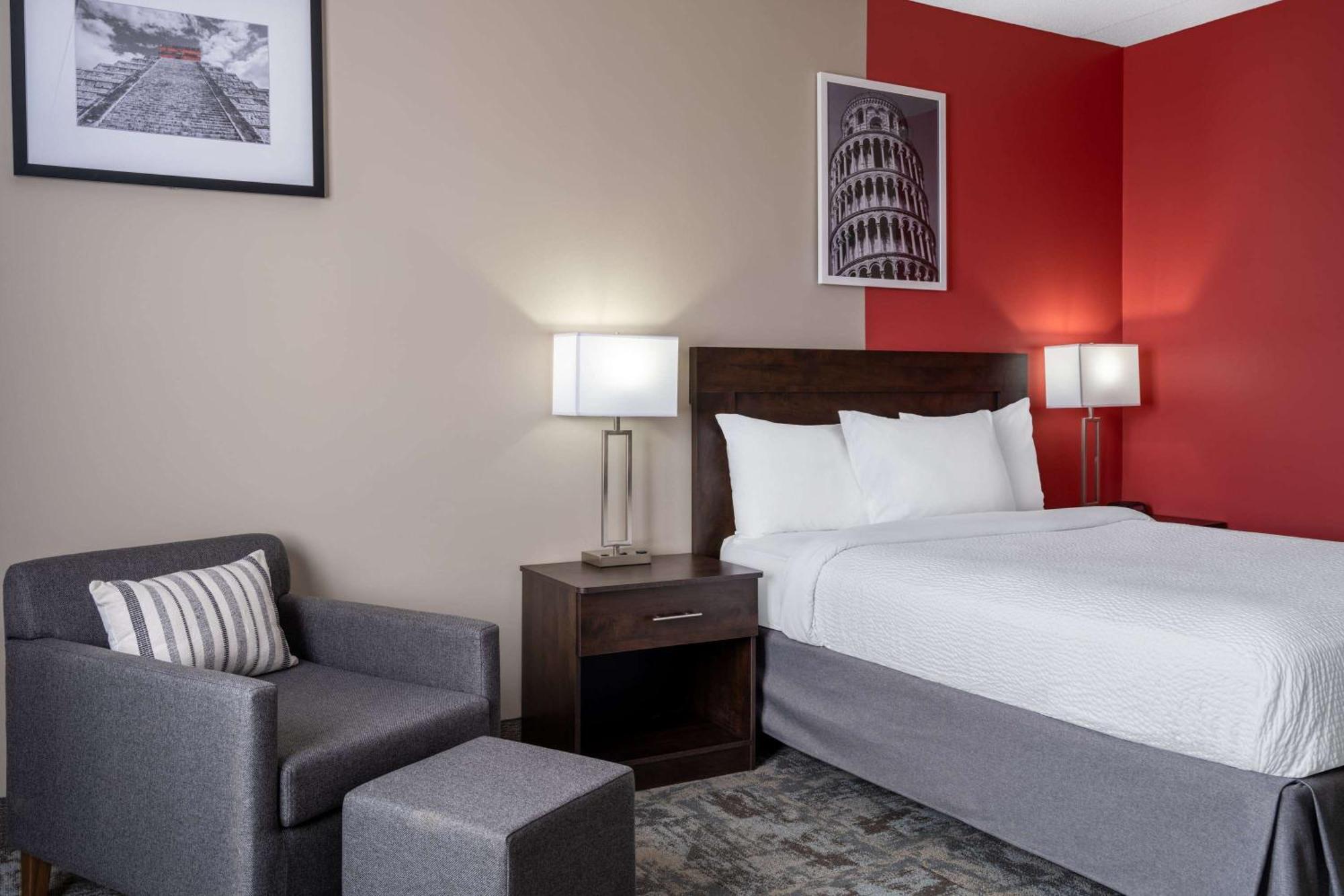 Ramada By Wyndham Airlane Motel Thunder Bay