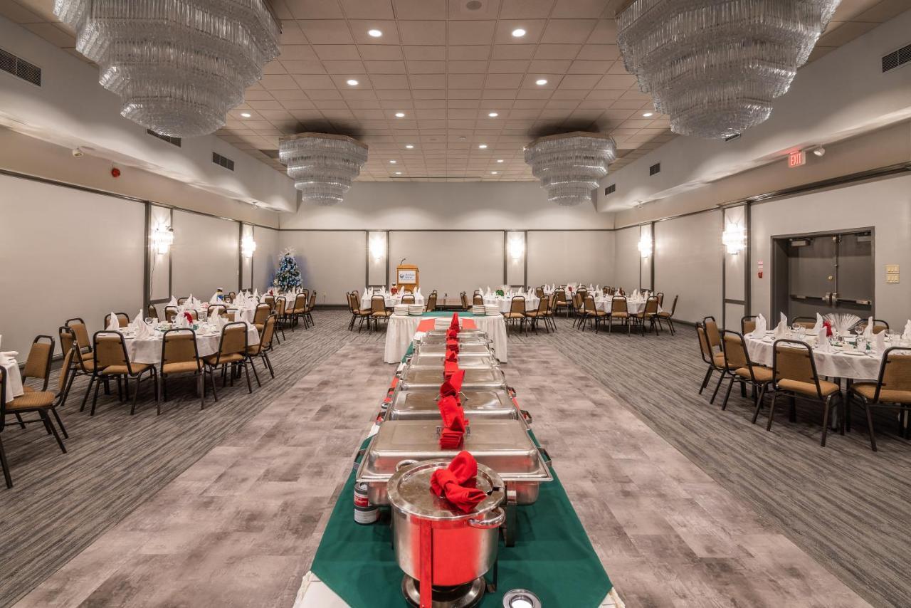 Motel Ramada By Wyndham Airlane 3*