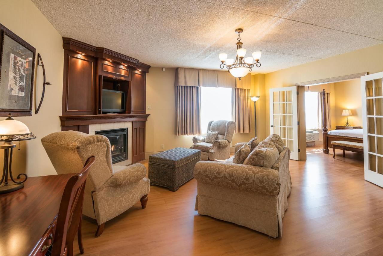 Ramada By Wyndham Airlane 3*